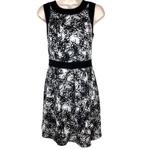 Kensie Black White Sleeveless Fit & Flare Dress Back Zip Black Trim Lined